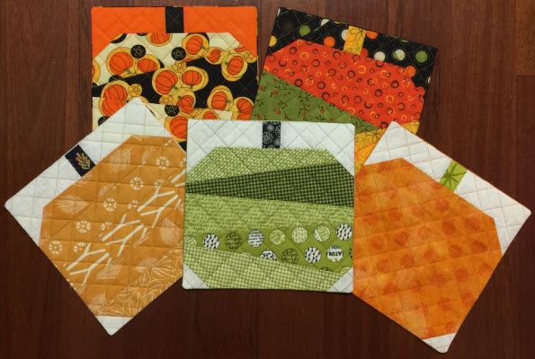 pieced pumpkins mug rug endings